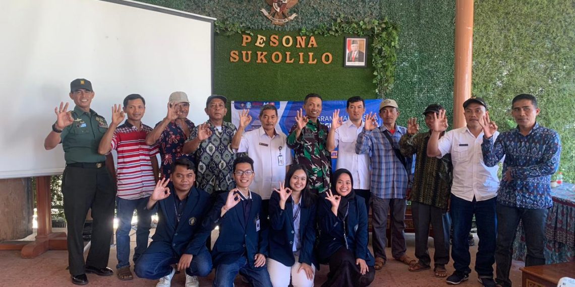 Sekolah Lapang Hama Terpadu MMD UB Edukasi Petani Desa Sukolilo Manfaatkan Limbah Tebu